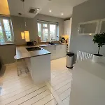 Newly Renovated - 70M2 Modern & Cosy - Balcony